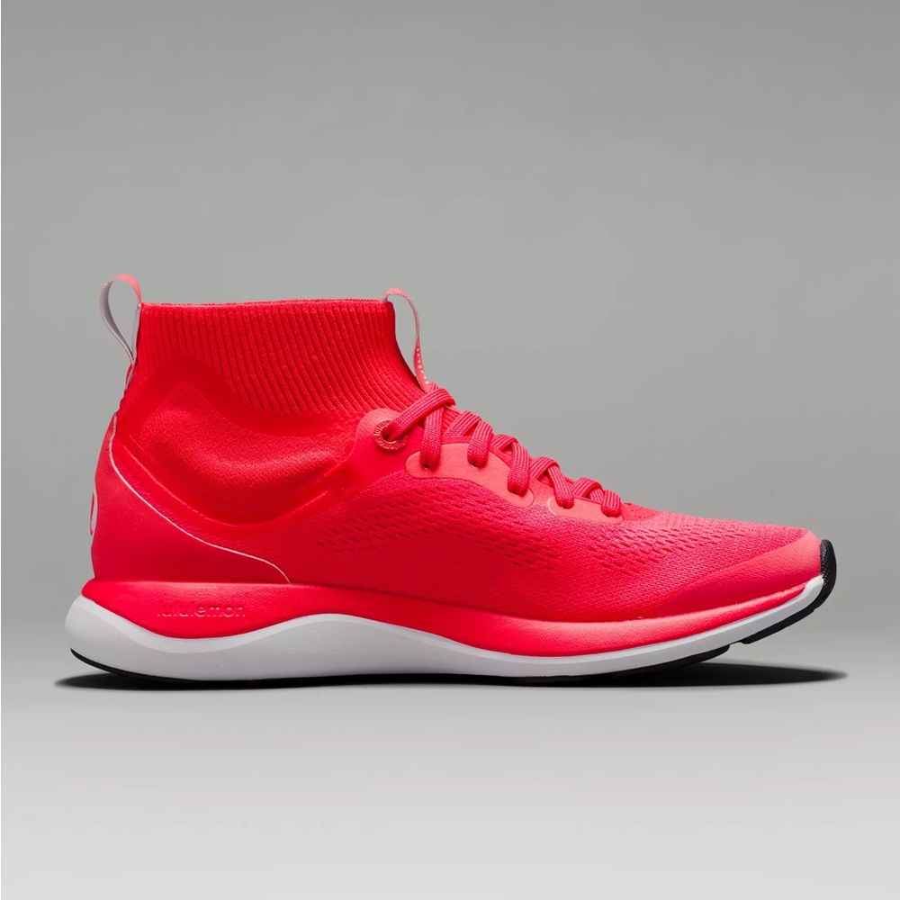 Lululemon Chargefeel Mid Workout Shoe